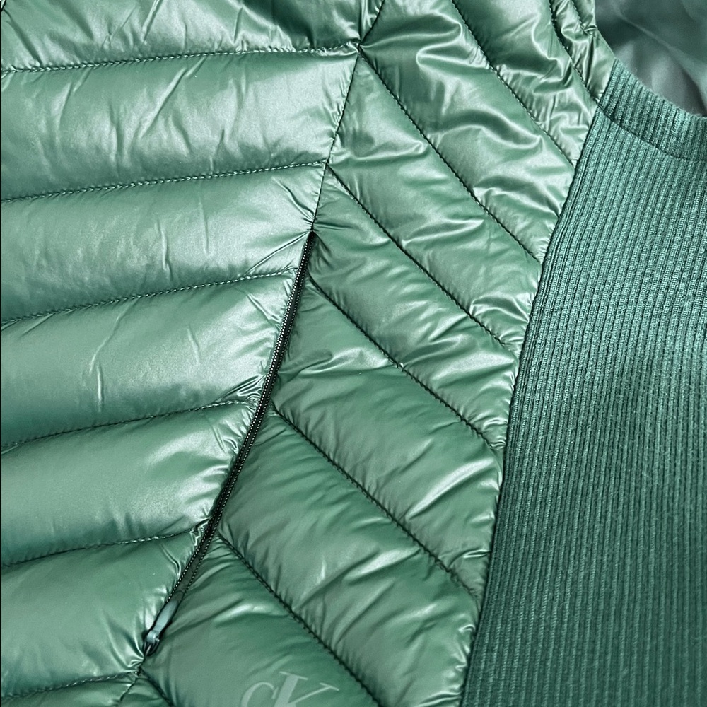 Calvin Klein Forest Green Quilted Vest - Picture 8 of 10